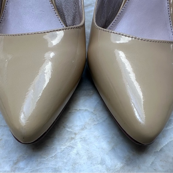 Vince Camuto Beige Patent Pointy toe sling back pumps. Size 8W - Picture 10 of 12